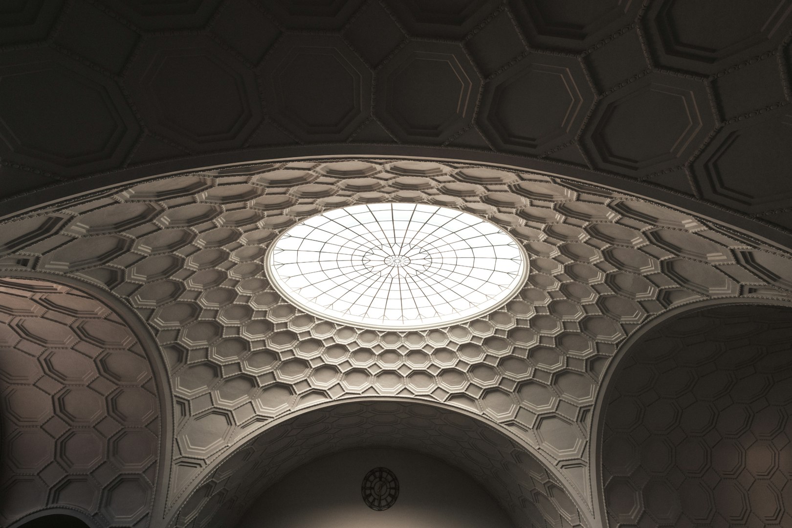 Complex pattern on a curved surface